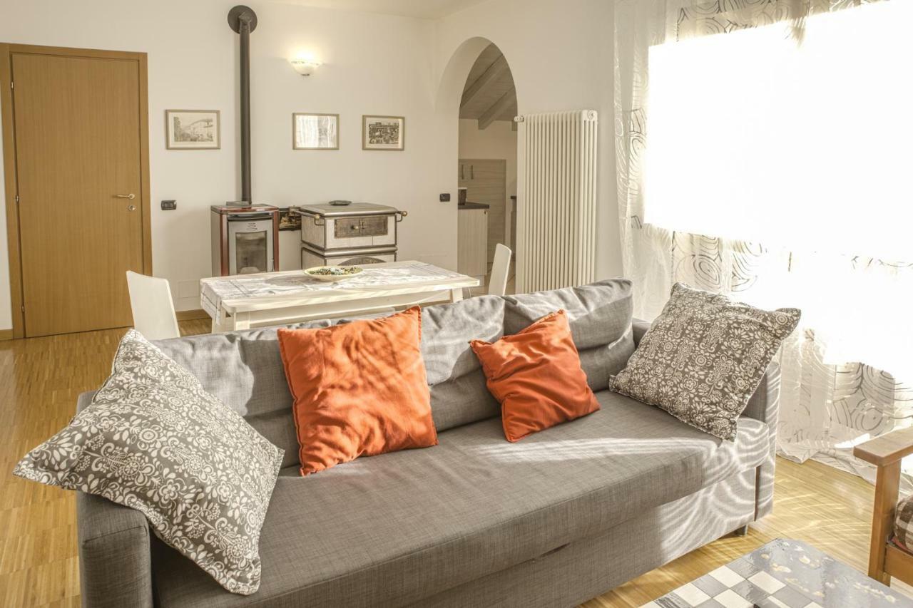 Apartmán Casa Rosa Luisago Exteriér fotografie
